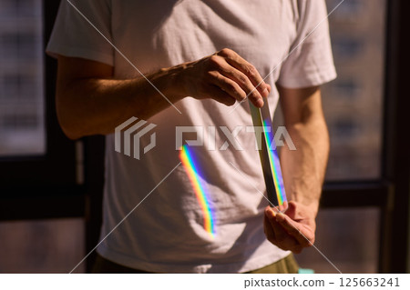 Exploring the world of Light and Color through the captivating process of Diffraction 125663241
