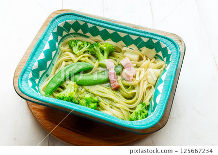 Pasta outdoors and at campsites 125667234