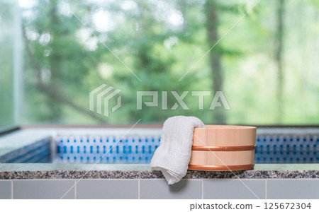 Image of hot spring, bathtub, hot spring inn, hot spring resort, open-air bath 125672304