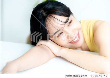 年輕女子的美麗形象 年輕女子的美麗形象 125673147