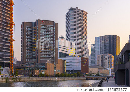 Nakanoshima buildings bathed in the morning glow (near Hotarumachi) Nakanoshima buildings bathed in the morning glow (near Hotarumachi) 125673777