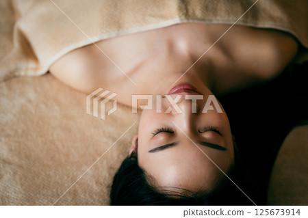 Image of beauty treatment 125673914
