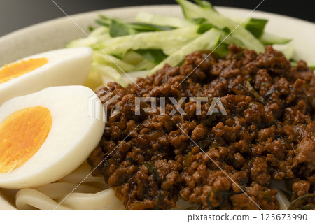 Meat miso udon Meat miso udon 125673990