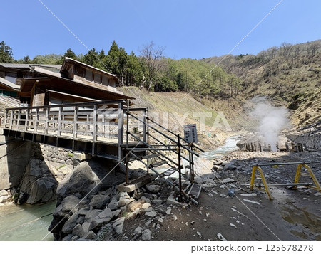 Yudanaka Branch Hot Springs Area_ Shibu's Jigokudani Fountain_Hot springs where Japanese monkeys can enter Yudanaka Branch Hot Springs Area_ Shibu's Jigokudani Fountain_Hot springs where Japanese monkeys can enter 125678278
