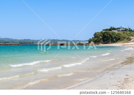 The beautiful sea of Goza Shirahama (Shima Town, Shima City, Mie Prefecture) The beautiful sea of Goza Shirahama (Shima Town, Shima City, Mie Prefecture) 125680168
