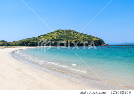 The beautiful sea of Goza Shirahama (Shima Town, Shima City, Mie Prefecture) The beautiful sea of Goza Shirahama (Shima Town, Shima City, Mie Prefecture) 125680169