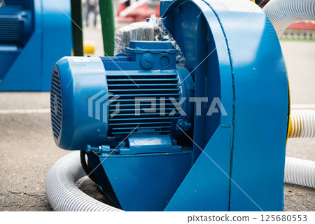 High pressure hydraulic pump assemble with electric motor set install at manufacturing industrial machine High pressure hydraulic pump assemble with electric motor set install at manufacturing industrial machine 125680553