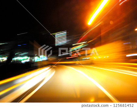 夜間駕駛 夜間駕駛 125681452