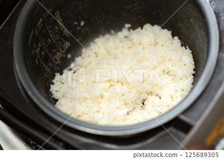 Leftover rice in the rice cooker Leftover rice in the rice cooker 125689305