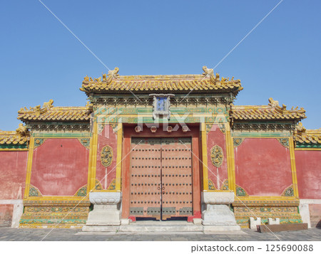 藍天白雲下的北京古建築 藍天白雲下的北京古建築 125690088