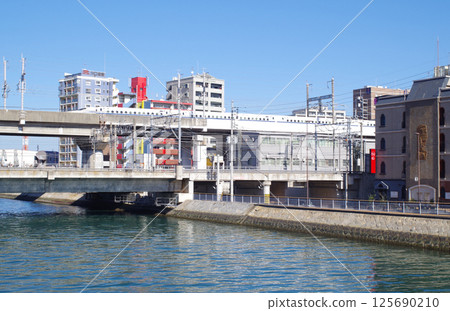 View of the iron bridge over the Kokura Murasaki River View of the iron bridge over the Kokura Murasaki River 125690210