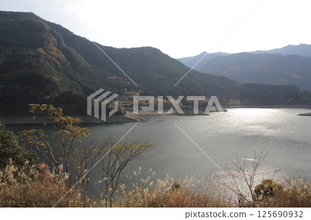 Autumn leaves around Dozan River, Shikoku Chuo City, Ehime Prefecture 125690932