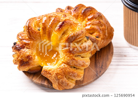 Orange Chocolate Danish 125690954