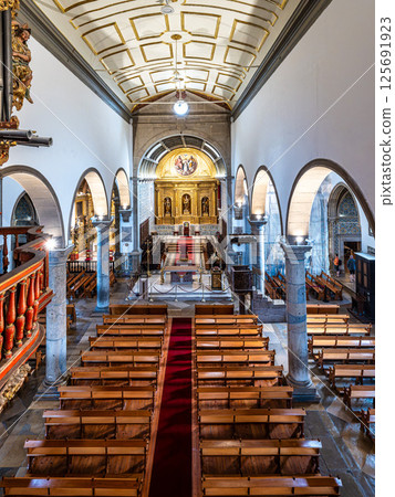 Interior of Faro Cathedral, Se Ca Interior of Faro Cathedral, Se Ca 125691923