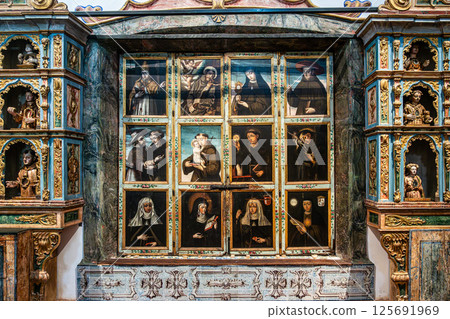 Setubal, Portugal - Feb 28, 2025: Interior of Monastery of Jesus of Setubal in Portugal. Church of the former Monastery 125691969