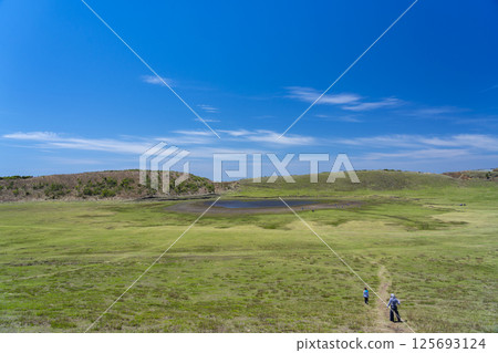 Kusasenrigahama Beach on the Aso Plateau 125693124