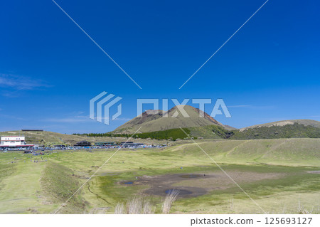 Kusasenrigahama Beach on the Aso Plateau 125693127