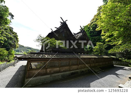 View of Miho Shrine 125693228