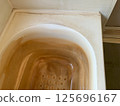 Used bathtub 125696167