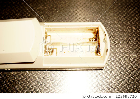 遙控器維修電池彈簧更換 125696720