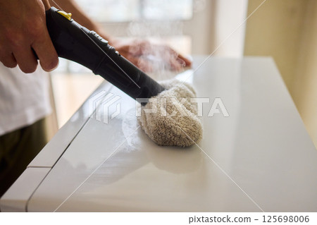 Utilize Efficient Microwave Cleaning Techniques with Modern and Innovative Tools for Households Utilize Efficient Microwave Cleaning Techniques with Modern and Innovative Tools for Households 125698006