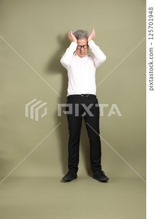 Active Senior Businessman 125701948