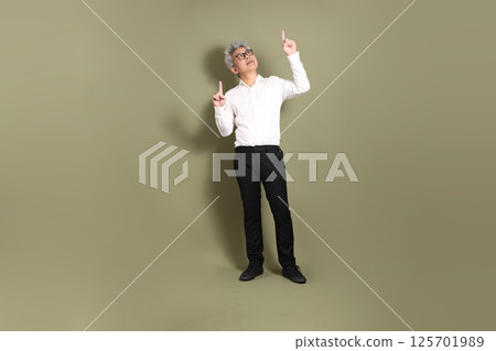 Active Senior Businessman Active Senior Businessman 125701989