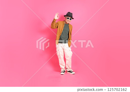 Active Senior Man 125702162