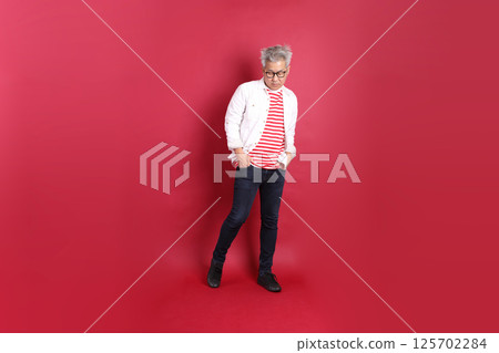 Active East Asian Man Active East Asian Man 125702284