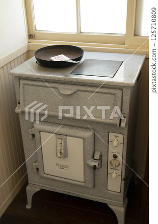 復古烹飪用具 125710809