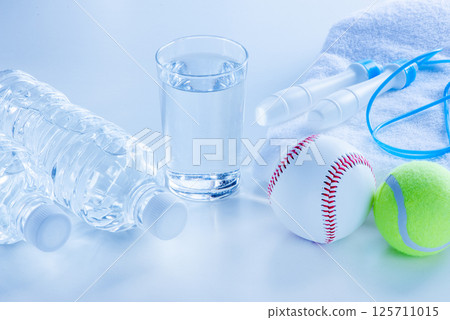 補水、運動、預防中暑 補水、運動、預防中暑 125711015