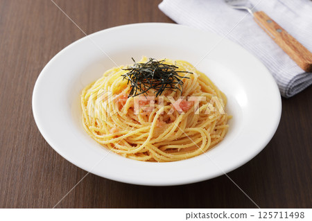 鱈魚子海藻義大利麵 125711498