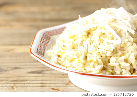 Hot fried rice photographed separately Hot fried rice photographed separately 125712720