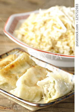 Fried rice and dumplings set 125712983