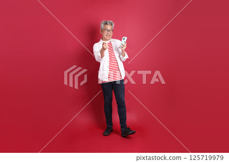 Active East Asian Man Active East Asian Man 125719979