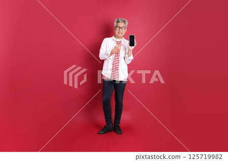 Active East Asian Man 125719982