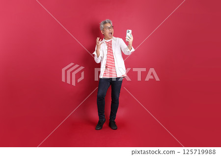 Active East Asian Man Active East Asian Man 125719988