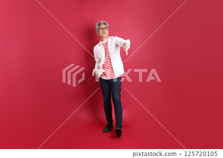 Active East Asian Man Active East Asian Man 125720105