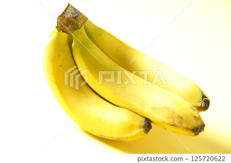 一堆香蕉 125720622