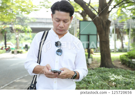 Asian Busimess People 125720656