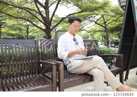 Asian Busimess People 125720685