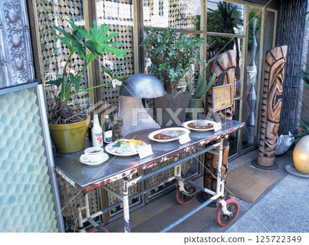 Tokyo scenery from over 20 years ago: Harajuku 125722349