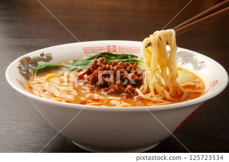 Soup noodles 125723534