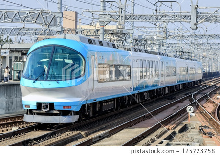 近鐵名古屋線運行的近鐵特急Mijumaru Liner 125723758