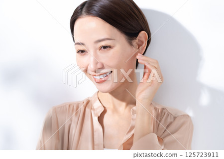 Sunshine Beauty Summer 125723911