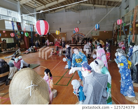 稻草人村稻草人小學體育館內 125724379