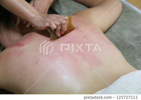 How to perform shaving therapy How to perform shaving therapy 125727111