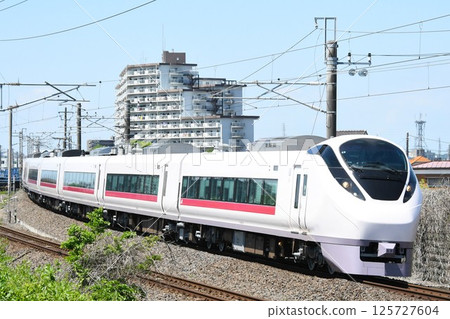 常磐線E657系列日立特快列車開往磐城方向 125727604
