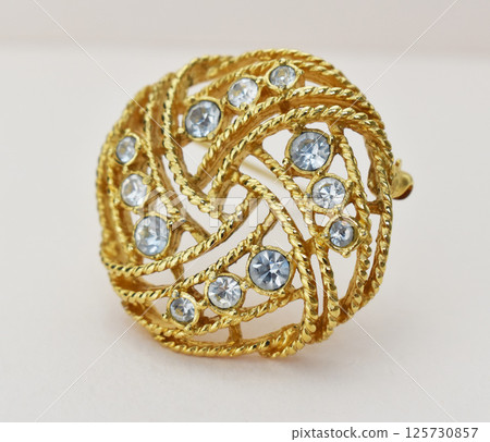 Handmade brooch laid flat for women vintage jewelry photo Handmade brooch laid flat for women vintage jewelry photo 125730857
