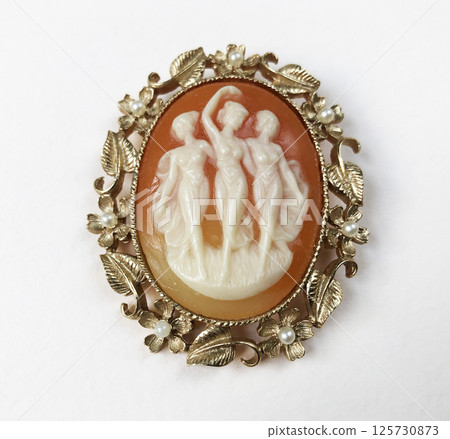 Brooch with vintage charm for women flat clean photo 125730873